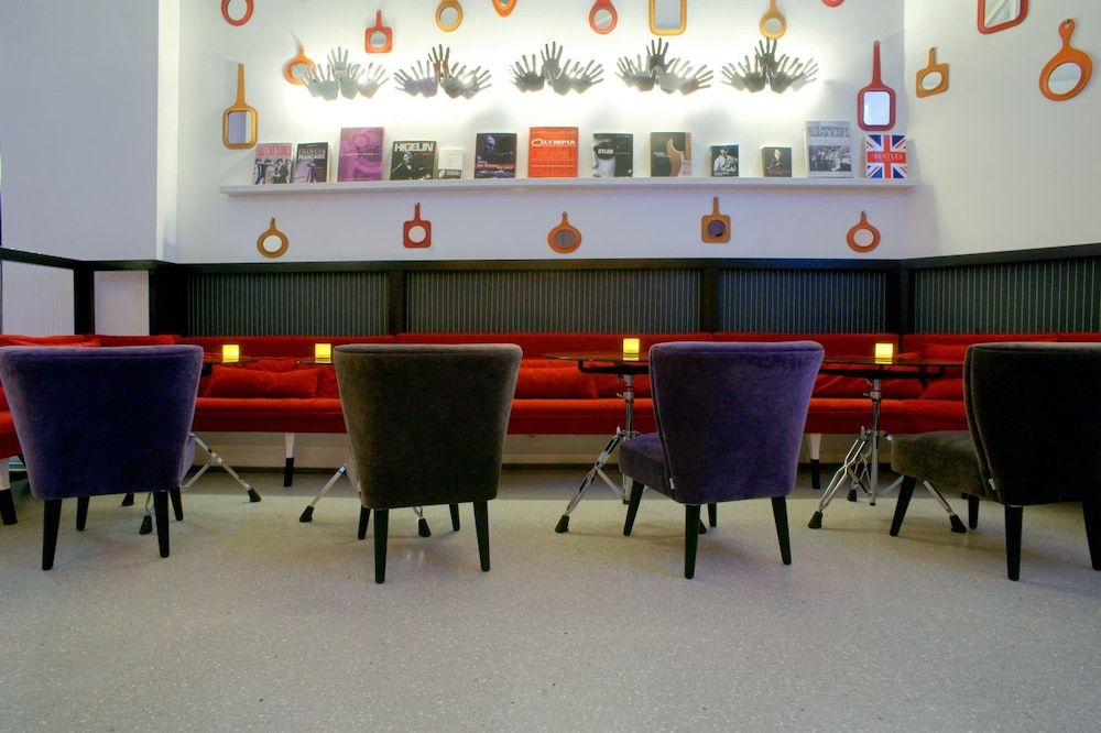 undefined Hôtel du Triangle d'Or 6