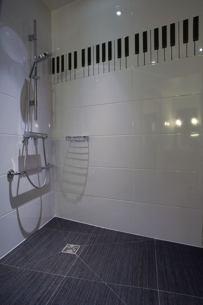 Hôtel du Triangle d'Or Superior Double Room 4