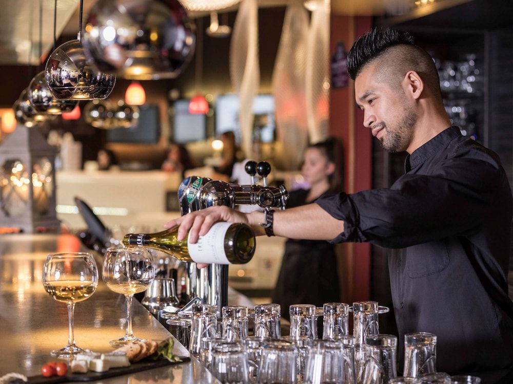 Bar