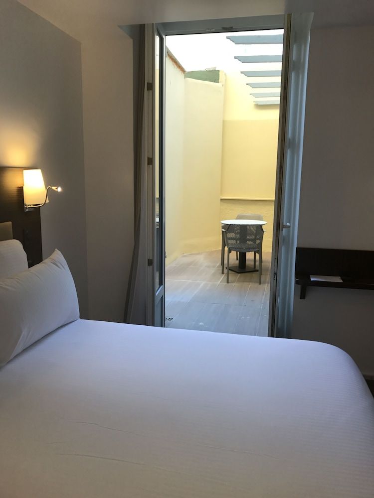 Hôtel & Appartements Monsigny