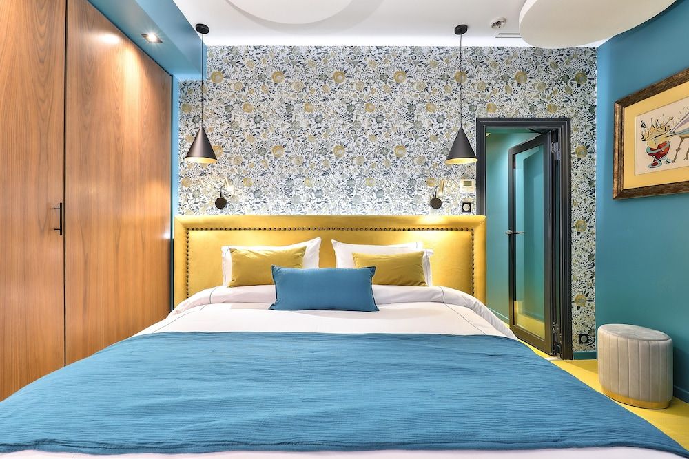 Hôtel 33 Marbeuf Deluxe Room (Montmartre) 4