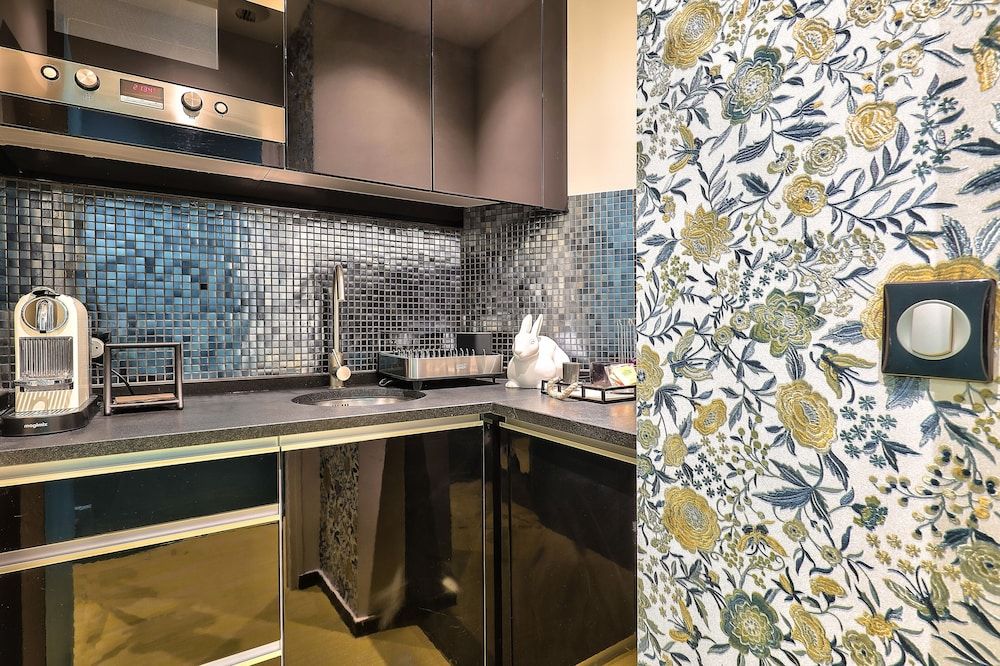 Hôtel 33 Marbeuf Deluxe Room (Montmartre) 5