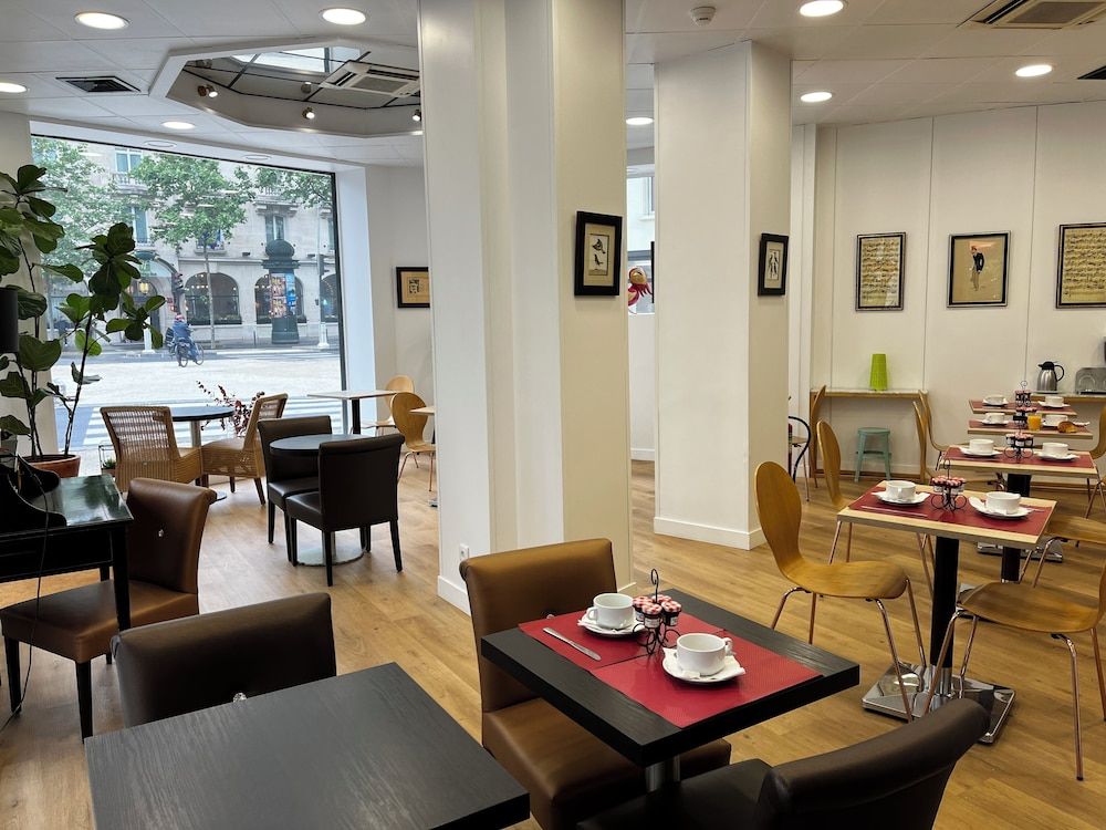 undefined Hotel Viator Paris - Gare de Lyon 8