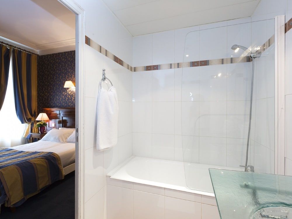 Hotel Viator Paris - Gare de Lyon Comfort Double Room 6