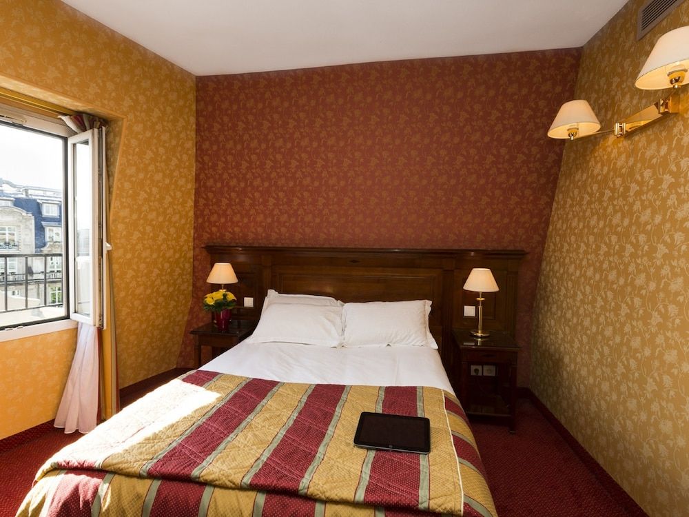 undefined Hotel Viator Paris - Gare de Lyon