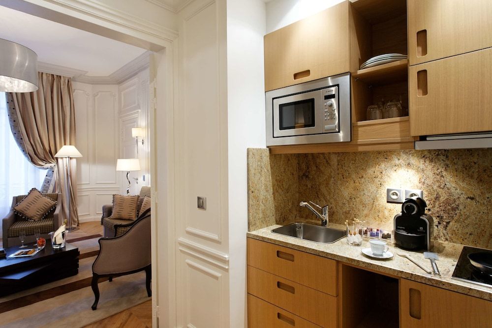 Private kitchenette