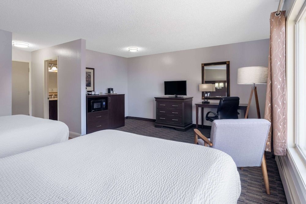 Room, 2 Queen Beds, Non Smoking
