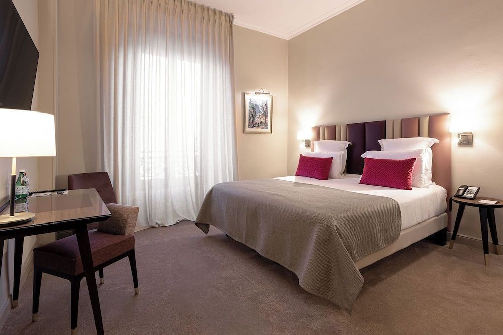 Westminster Hotel & Spa Nice Superior Room, City View 5