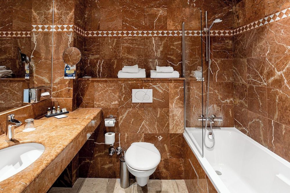 Westminster Hotel & Spa Nice Superior Room, City View 7