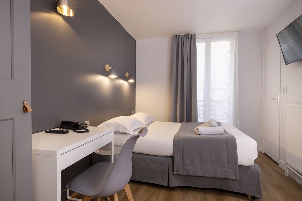 undefined Hôtel Paris Legendre 10