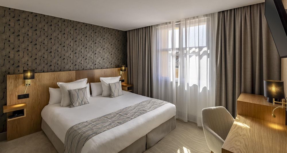 Standard Room, 1 King Bed, Non Smoking