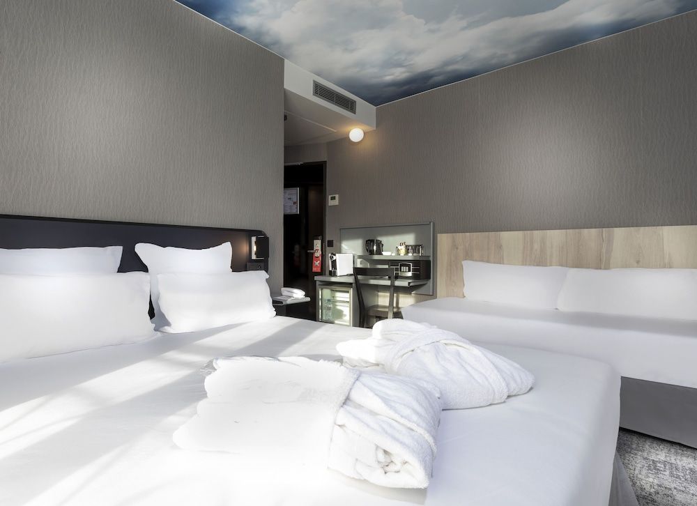 undefined Libertel Montmartre Opéra 2