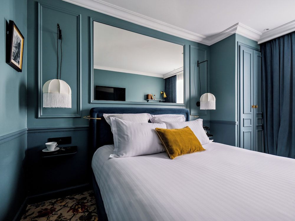 undefined Hotel Duquesne Eiffel 4