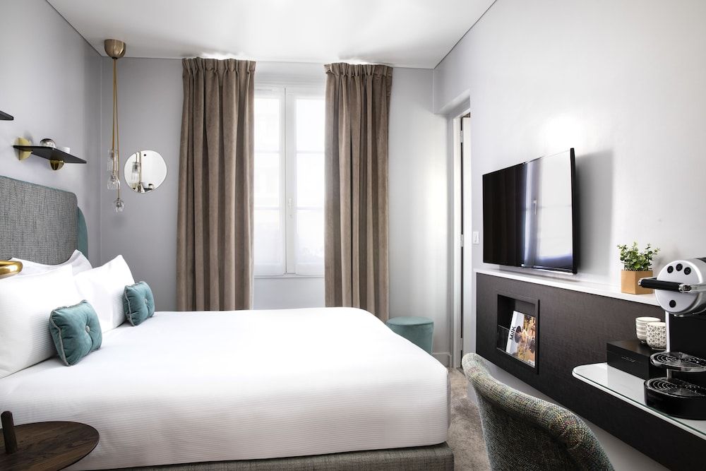 undefined Hôtel Eiffel Saint Charles