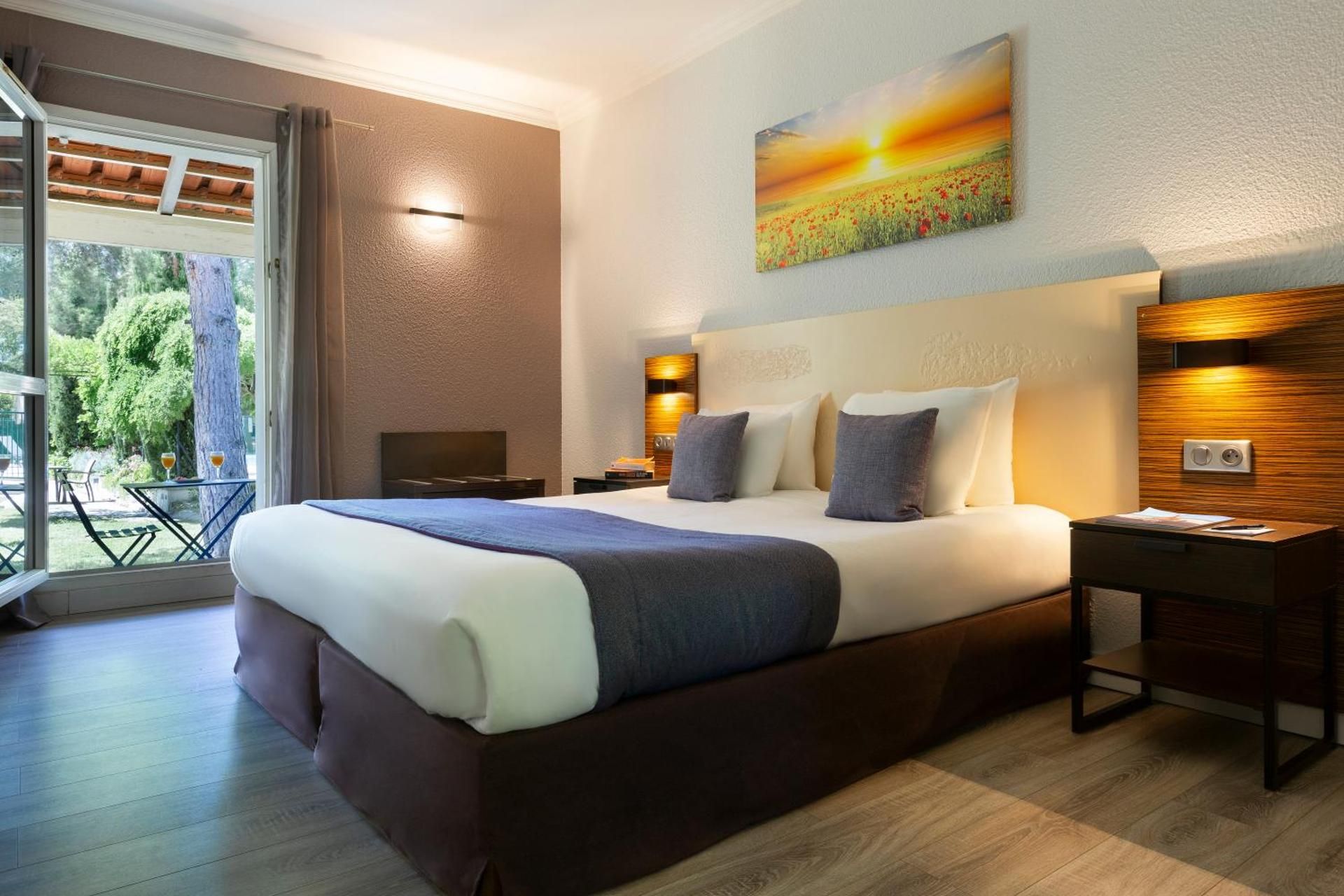 Double or Twin Room with Garden Access