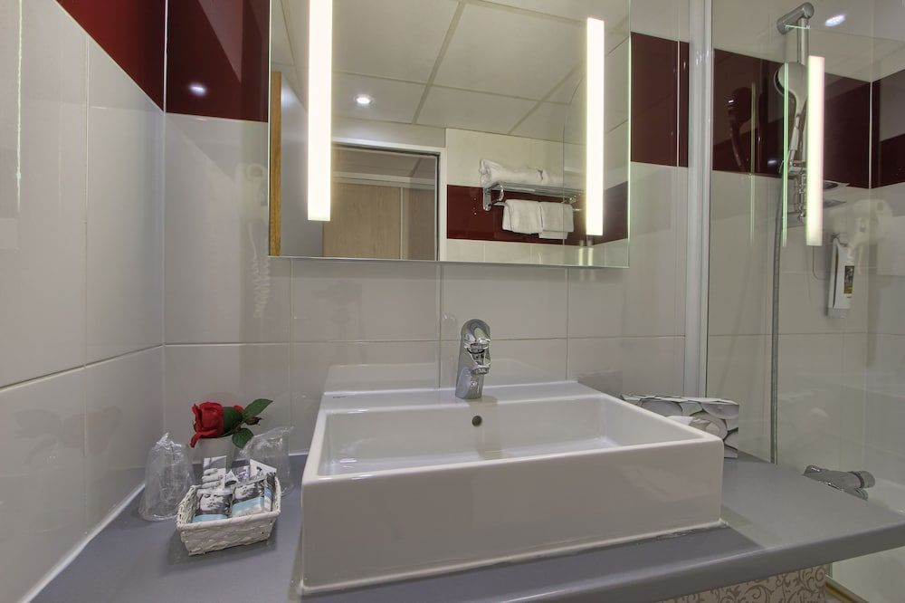 undefined Mercure Paris 19 Philharmonie La Villette 8