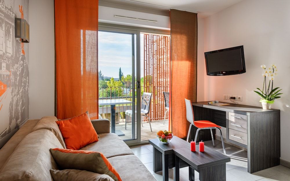 Lagrange Apart'HOTEL Montpellier Millénaire Apartment (4 persons) 6