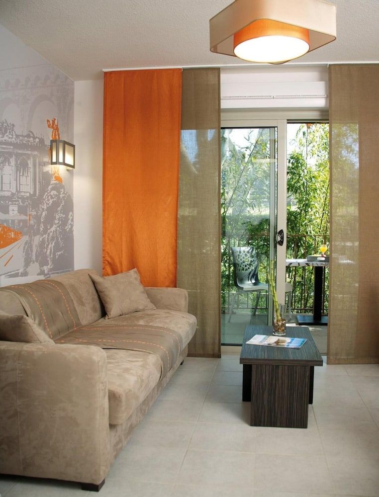 Lagrange Apart'HOTEL Montpellier Millénaire Apartment (4 persons) 9