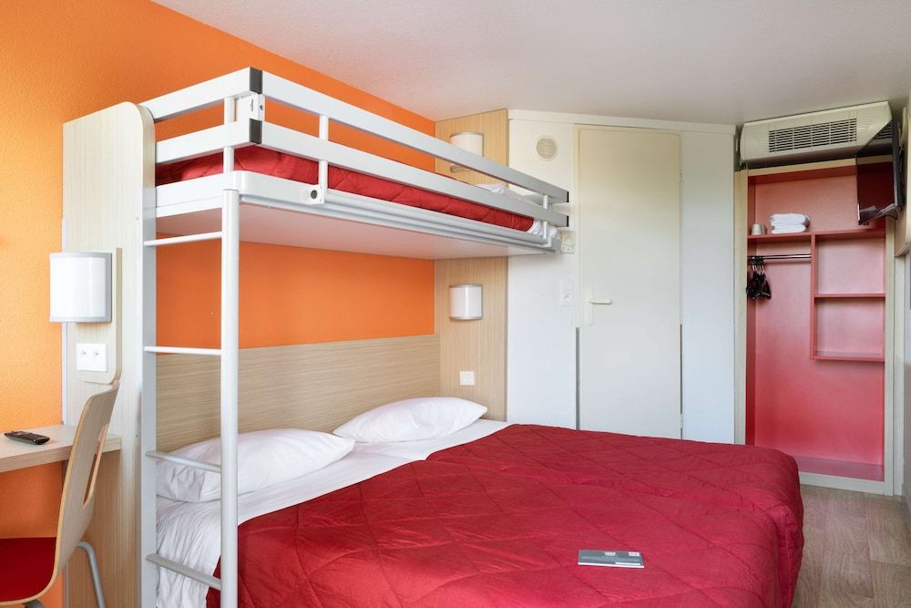 Première Classe Poitiers Futuroscope – Chasseneuil Standard Room, 3 Twin Beds
