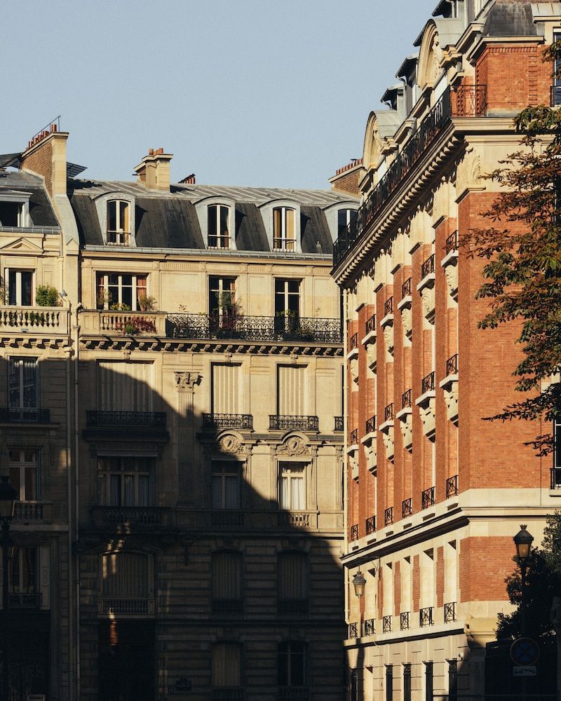 undefined Hôtel Bourgogne & Montana 7