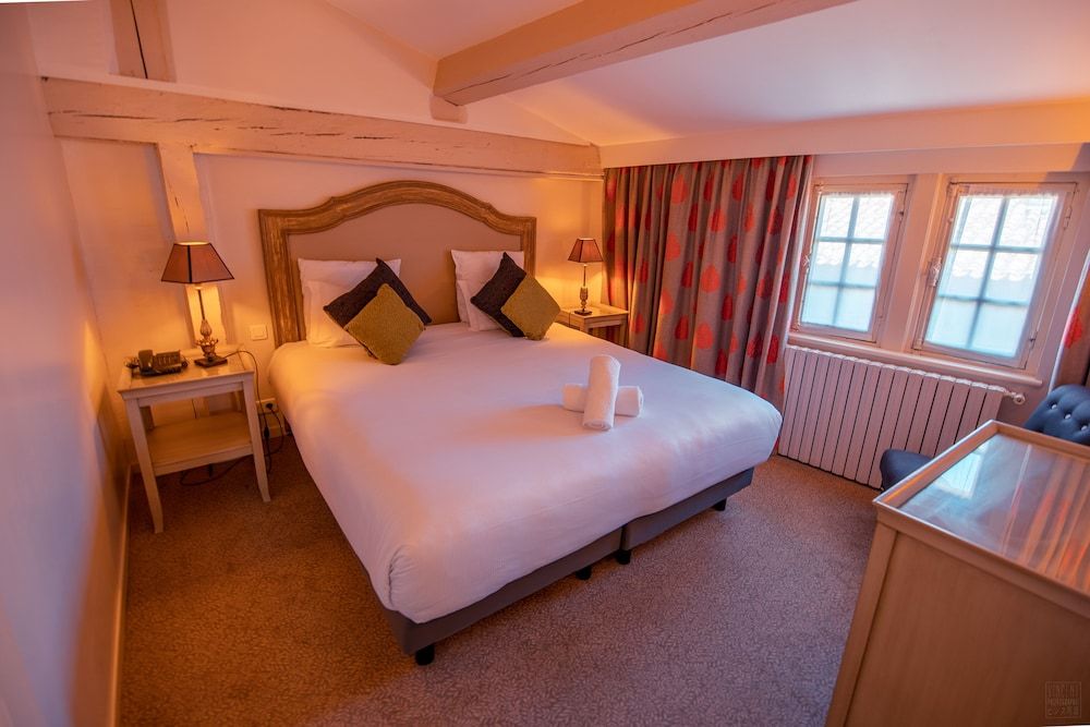 Hôtel Le Donjon - Coeur de la Cité Médiévale Junior Suite 4