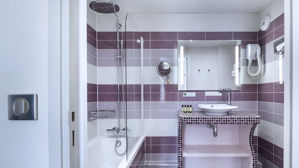 Hôtel du Plat d'Etain Double Room 8