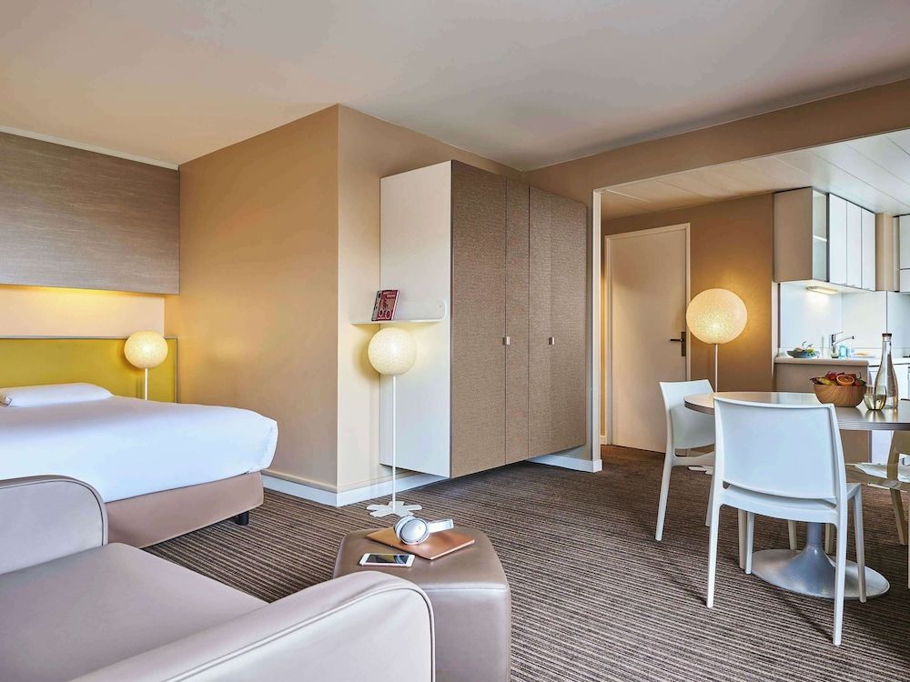 1 bedroom appartment, 1 double bed and sofabeds sleeps 3