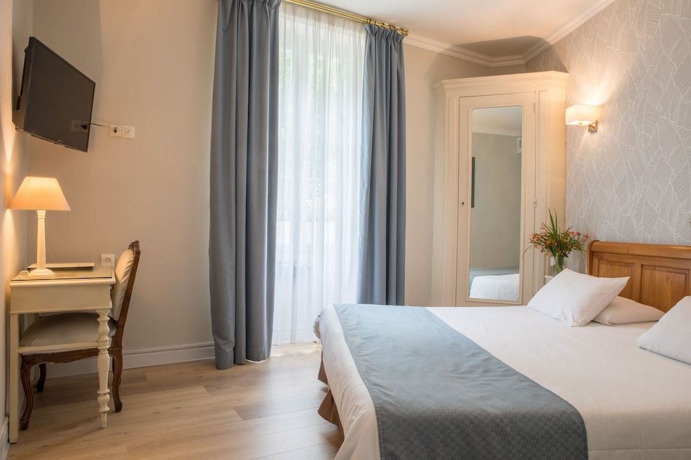 Citotel Le Plantagenet Standard Twin Room, 2 Twin Beds 5