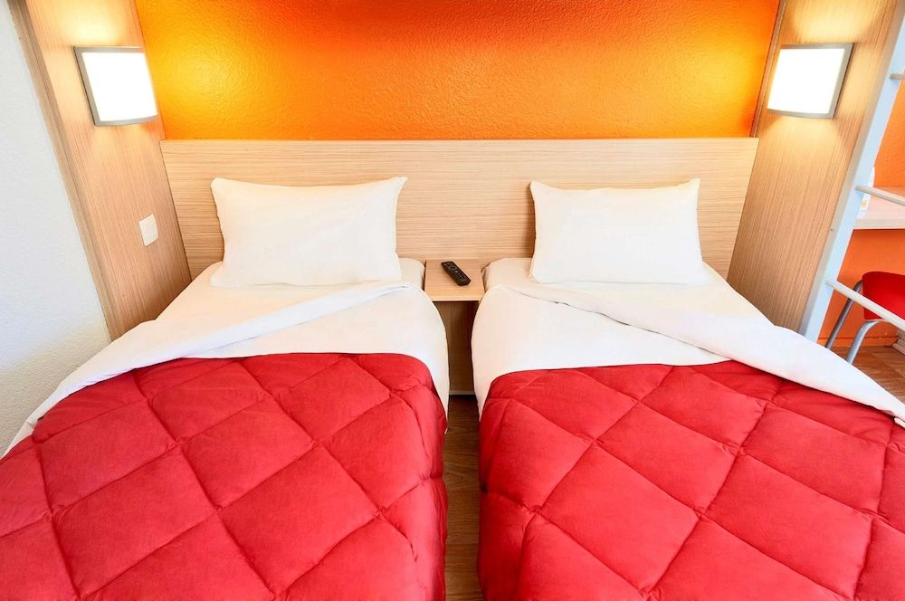 PREMIERE CLASSE VILLEPINTE CENTRE - Parc des Expositions Standard Room, 2 Twin Beds 3