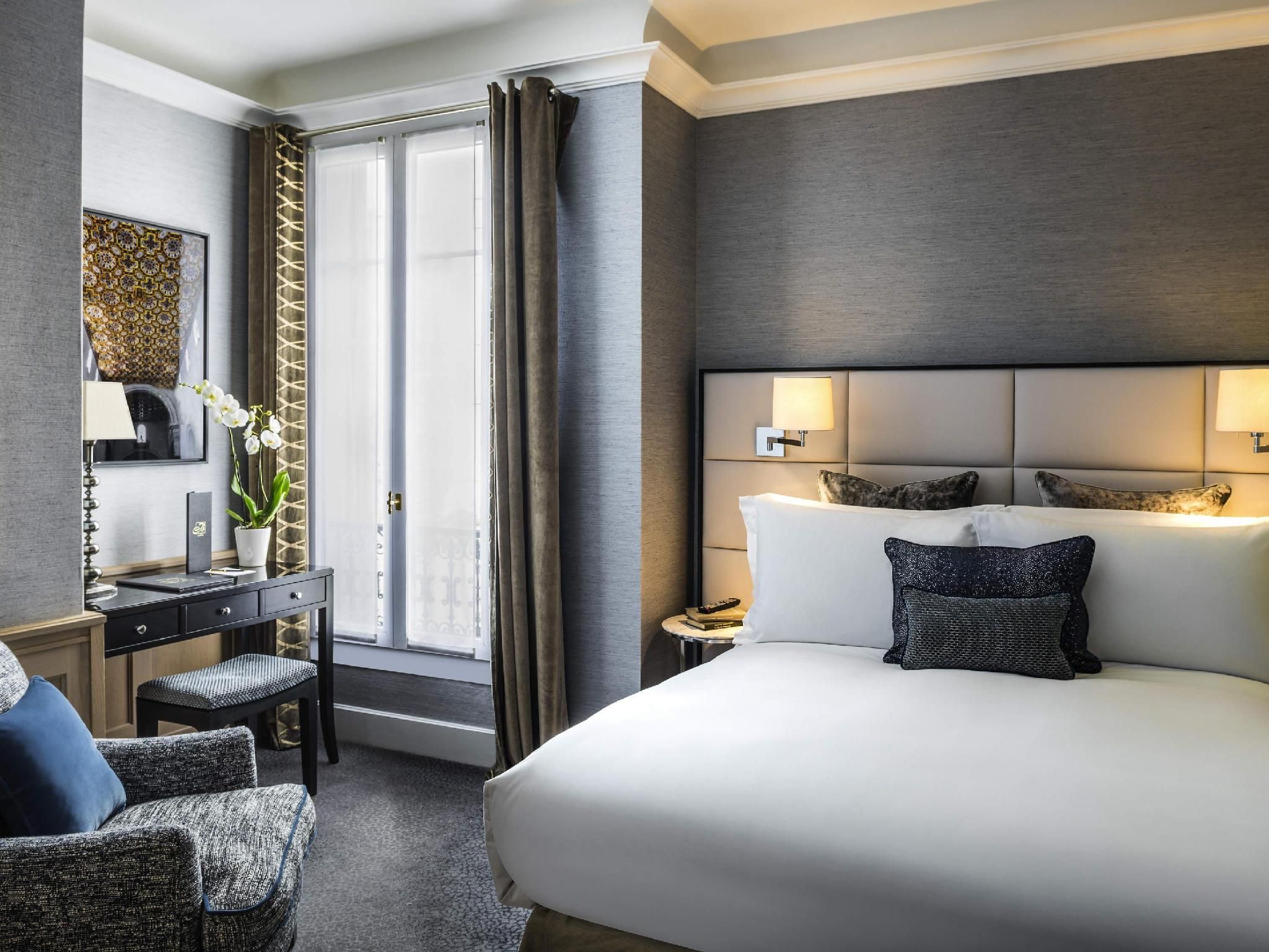 Superior Room with 1 Queen-Size Bed