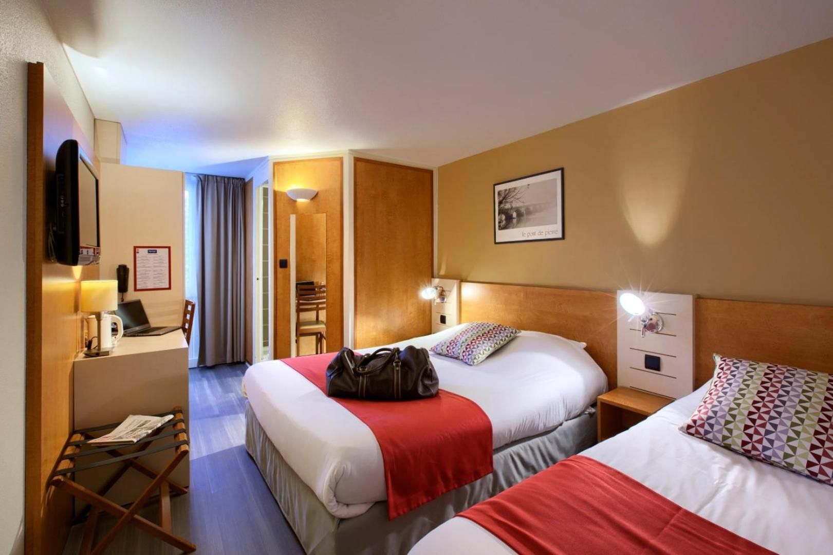Triple Room