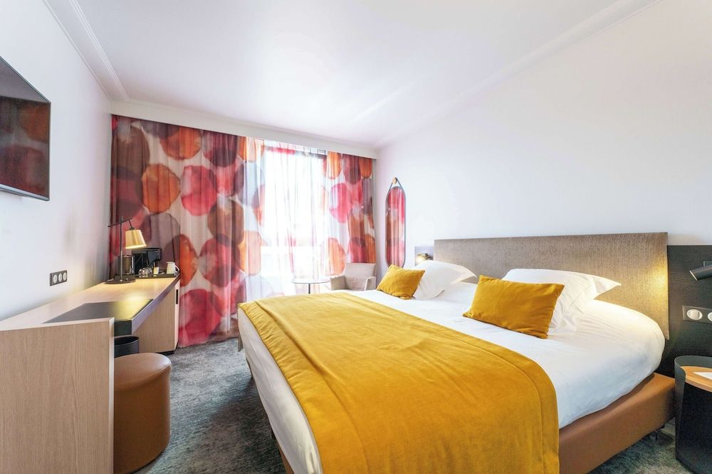 Best Western Premier Le Masq Hôtel La Rochelle Superior Room, 1 King Bed 3