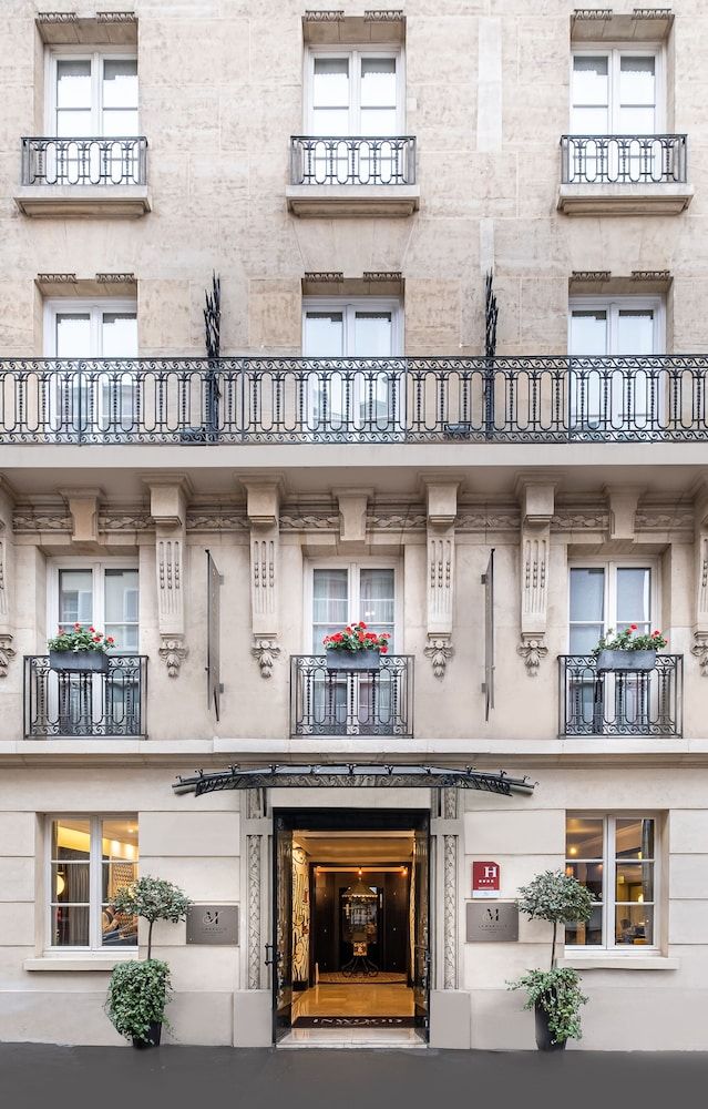 undefined Hôtel Le Marquis by Inwood Hotels 4