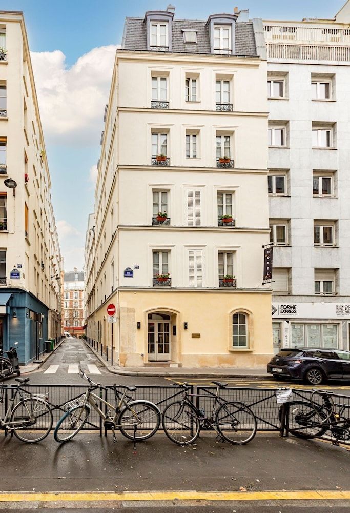 undefined Hotel Romance Malesherbes by Patrick Hayat 5