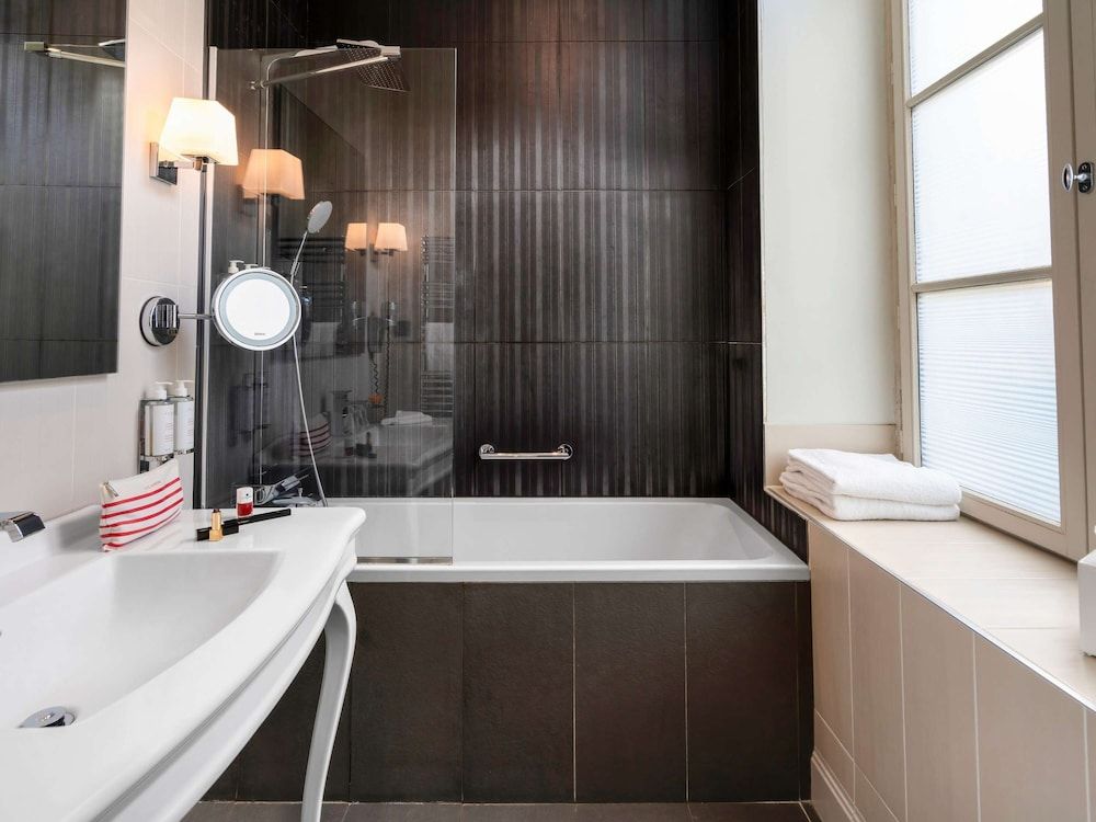 Le Stendhal Place Vendôme Hotel Paris - MGallery Collection Classic Room, 1 Queen Bed 6