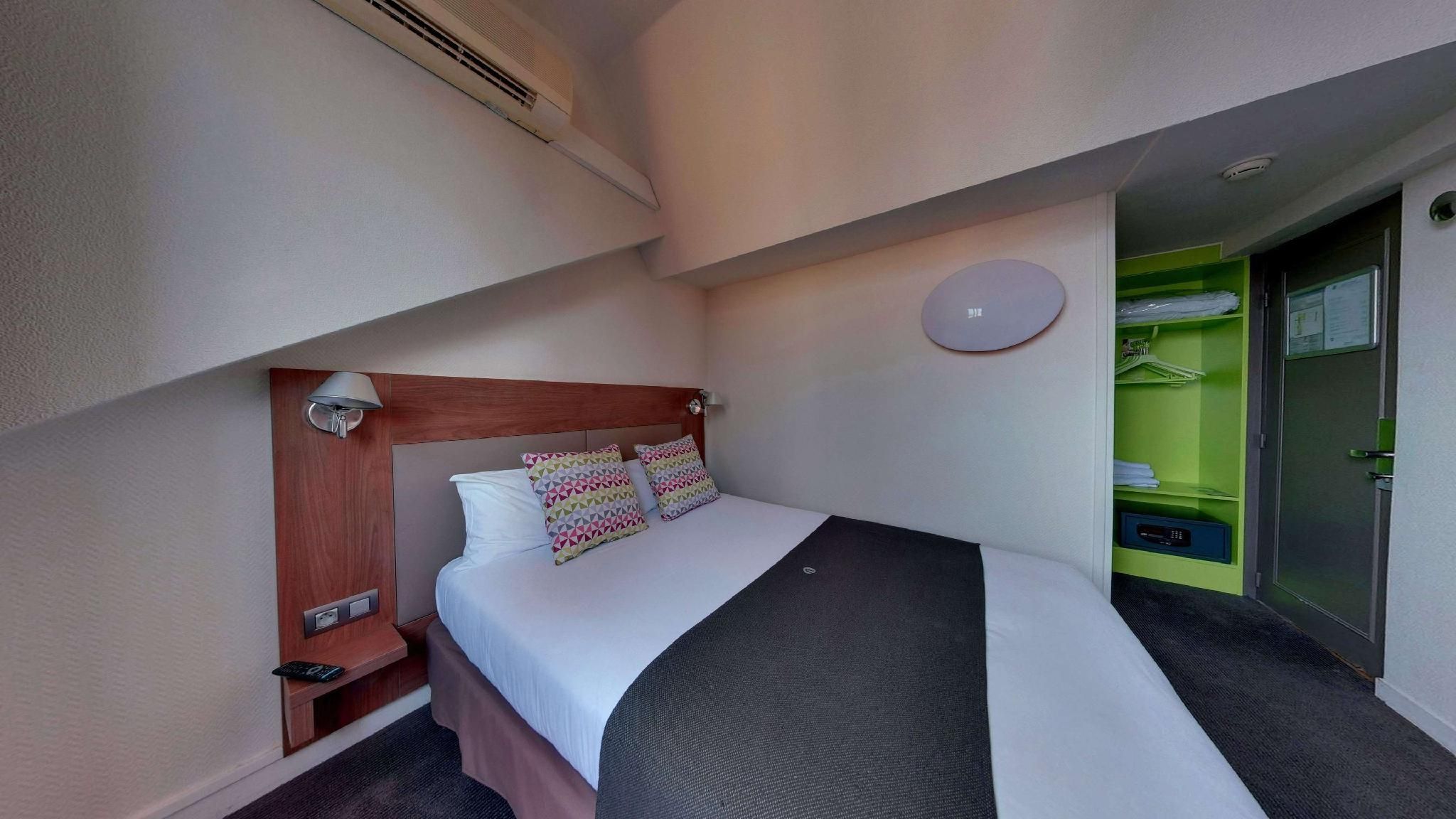 Campanile Orleans Centre - Gare Standard Single Room 2