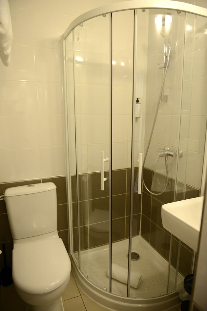 Villa Berlioz Standard Double Room, Non Smoking 10