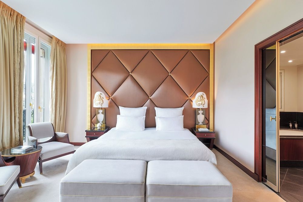 undefined Hôtel Barrière Fouquet's Paris 4