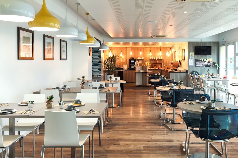 undefined Zenitude Hôtel - Résidences Roissy Village 7