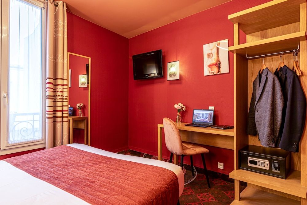 Hotel Ariane Montparnasse by Patrick Hayat Classic Double Room 11