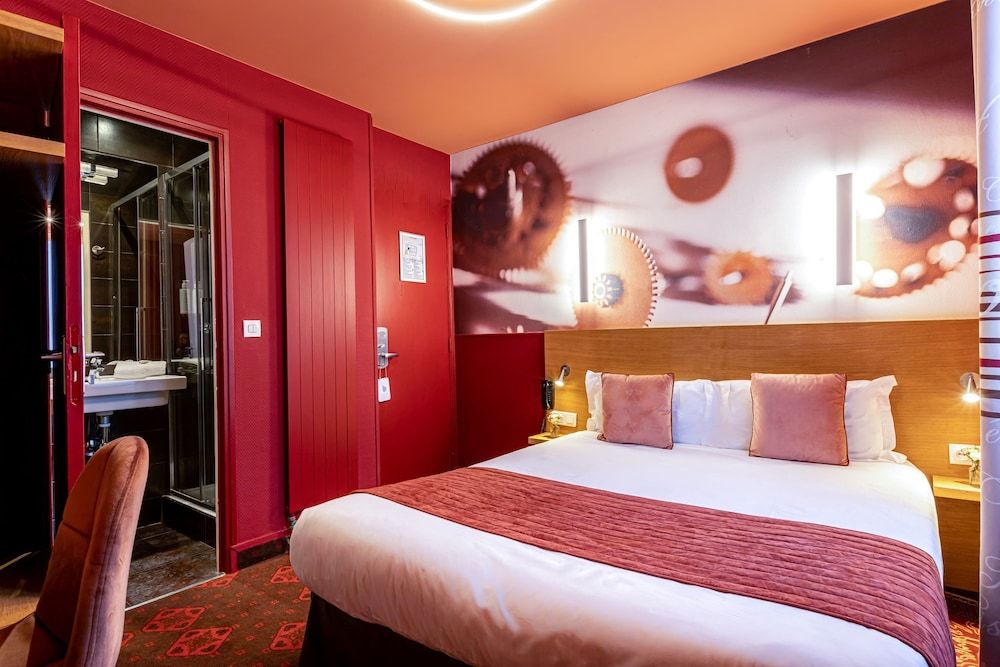 Hotel Ariane Montparnasse by Patrick Hayat Classic Double Room 2