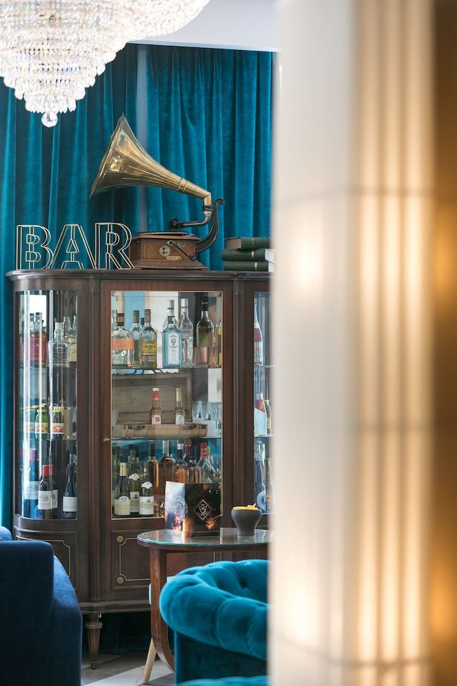 undefined The Jay Hotel by HappyCulture 5