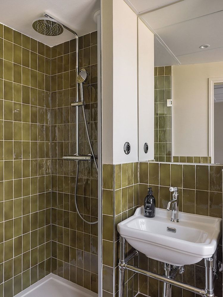 Hôtel du Savoir Classic Double Room 9