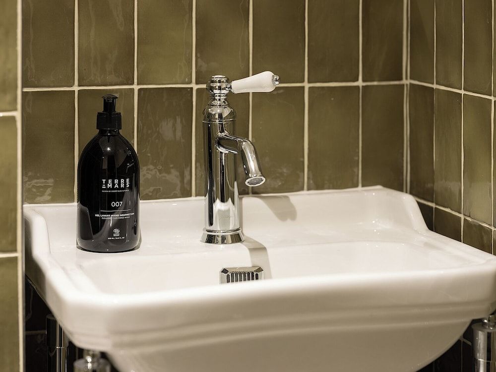 Hôtel du Savoir Classic Double Room 8