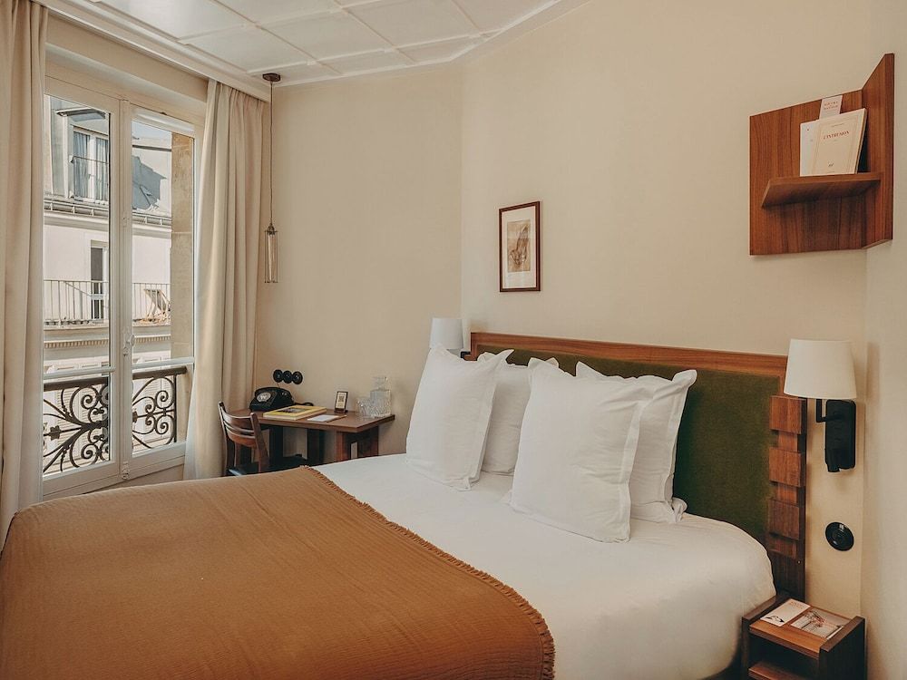 Hôtel du Savoir Classic Double Room 7