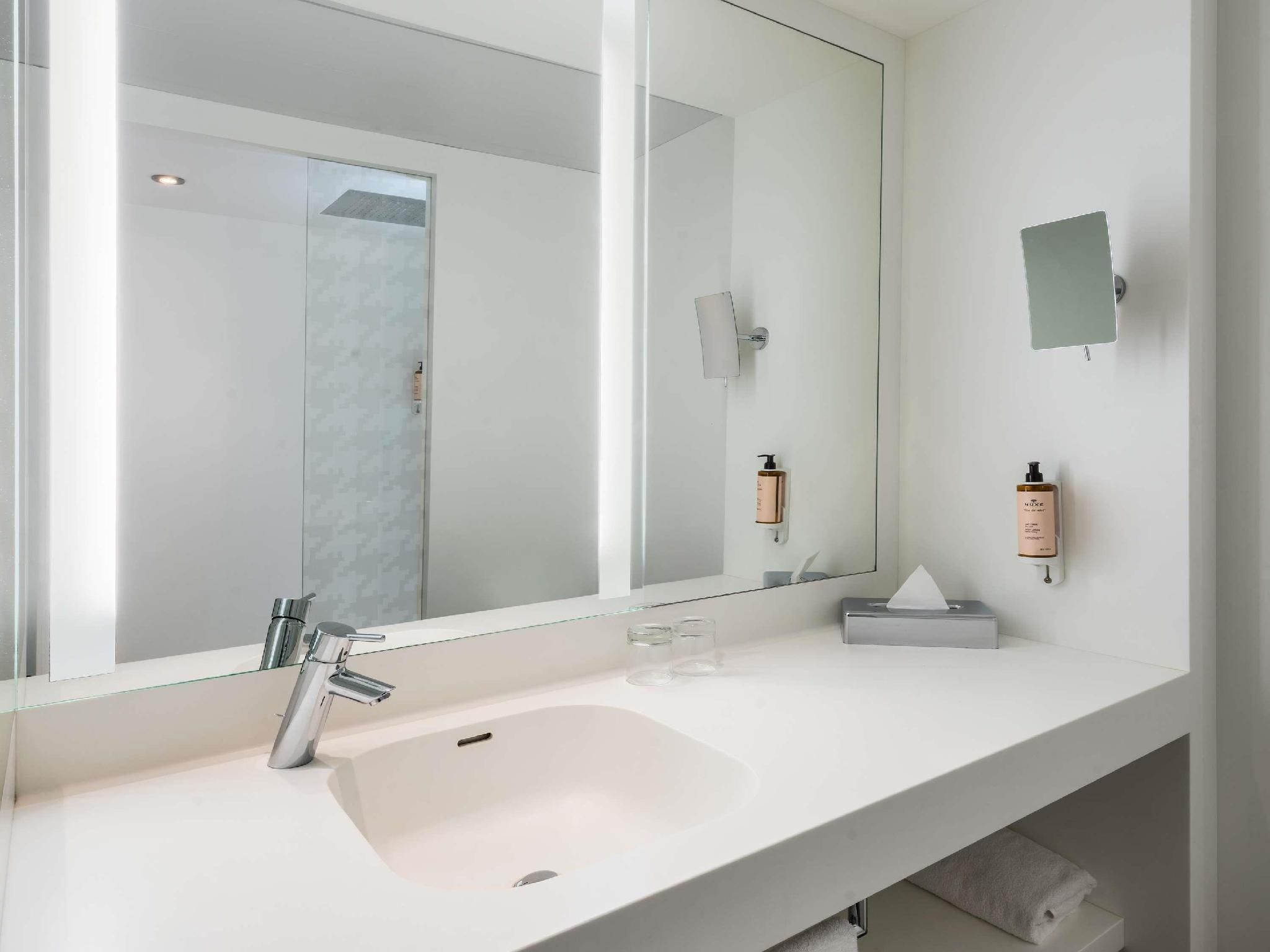 undefined Mercure Paris CDG Airport & Convention 7