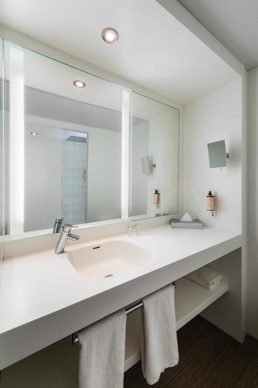 undefined Mercure Paris CDG Airport & Convention 4