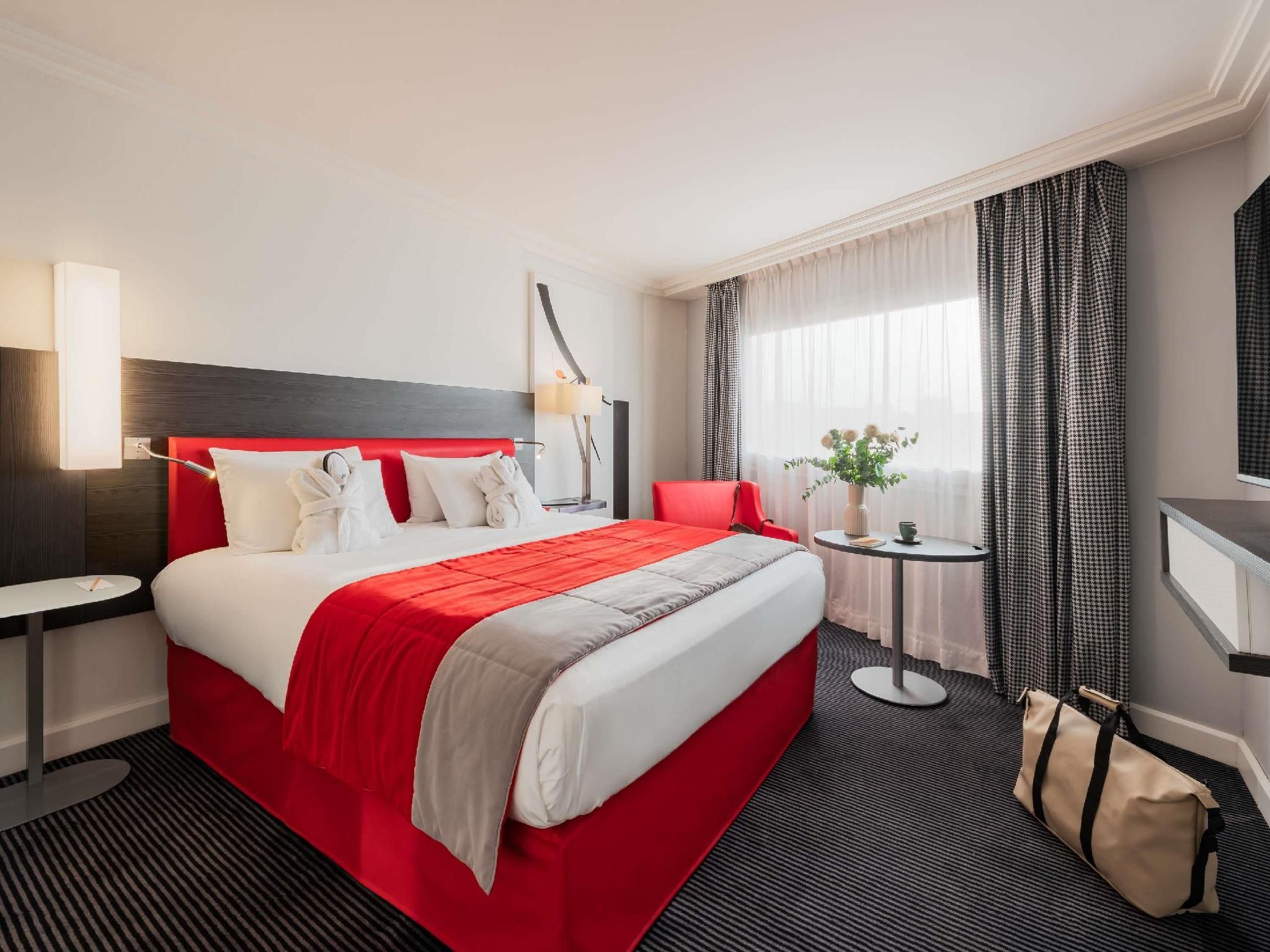 undefined Mercure Paris CDG Airport & Convention 8