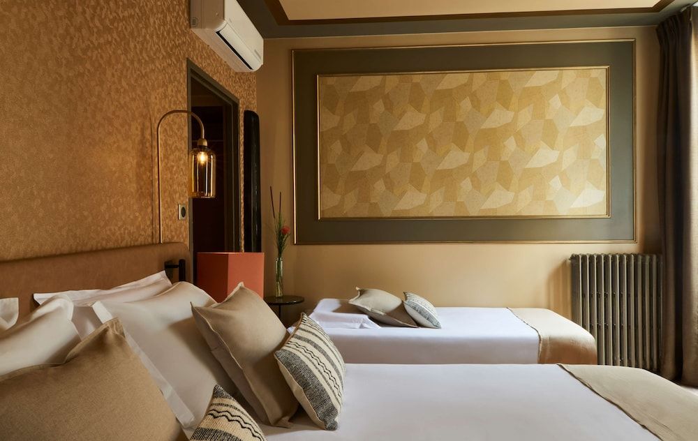 Hotel Konti by HappyCulture Deluxe Triple Room 2