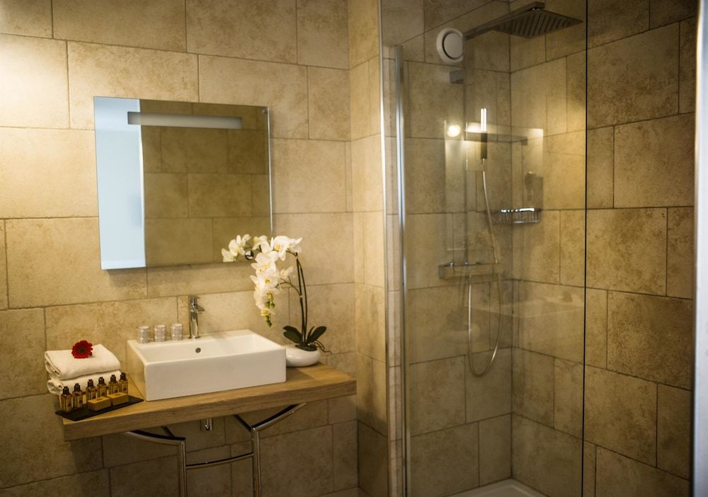 Best Western Le Marquis de La Baume Privilege Room, 1 Queen Bed (Twin bed on request) 2